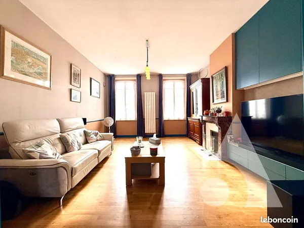 Maison 7 pièces 195 m²