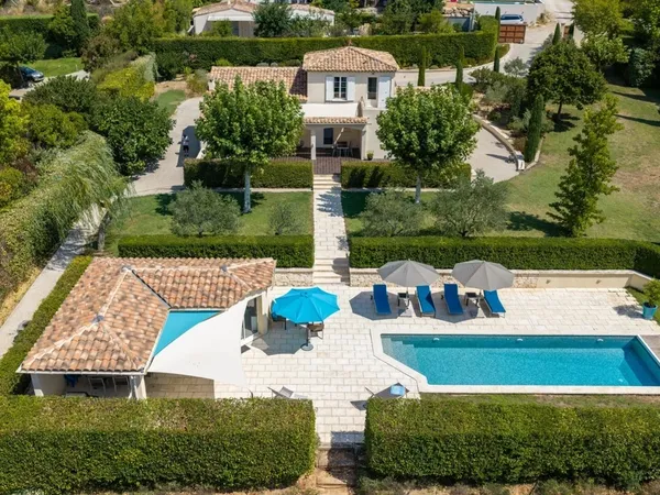 Vends maison - 170 m² - 5 pièces, 4 chambres - Éguilles 13510