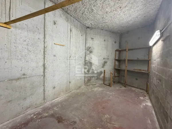 Parking/box 22 m²