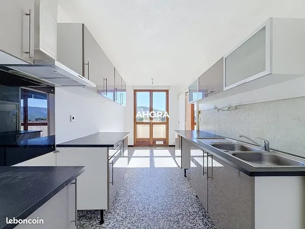 Appartement 4 pièces 83 m²