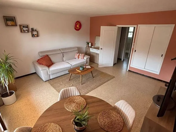 Studio 1 pièce 38 m²