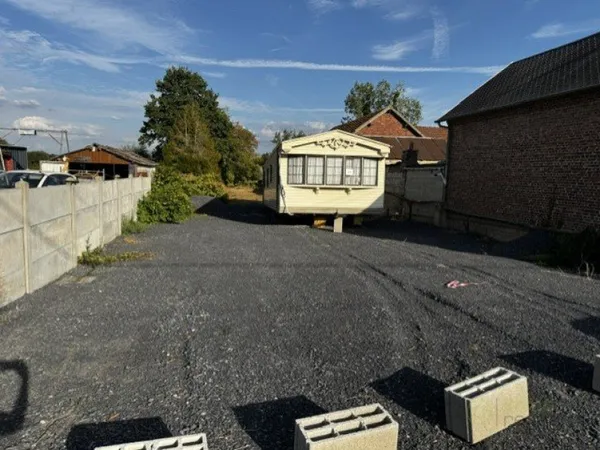 Terrain 954 m²