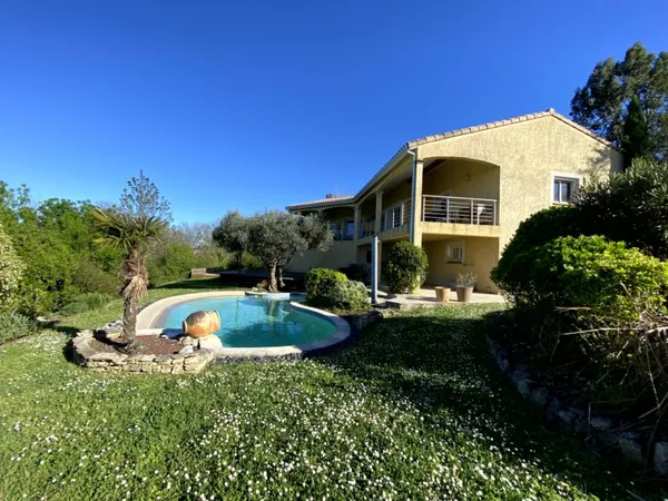 Maison 5 pièces 143 m²
