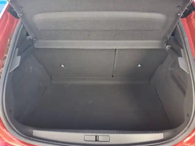Peugeot 208 puretech 100 s&amp;s eat8 — photo 18