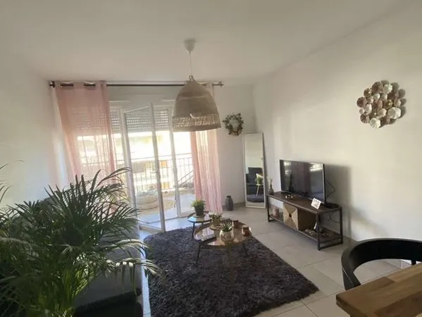 Lumineux T2 38M2 éco quartier Font Pré Toulon