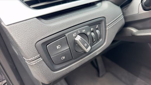 BMW X1 xDrive 25e 220 Hybrid BVA6 - Xline – 2021 – 84378 km – Hybride rechargeable – Boîte Automatique — photo 23