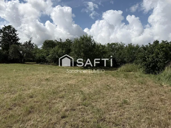 Terrain constructible de 1239 m² à Bersaillin