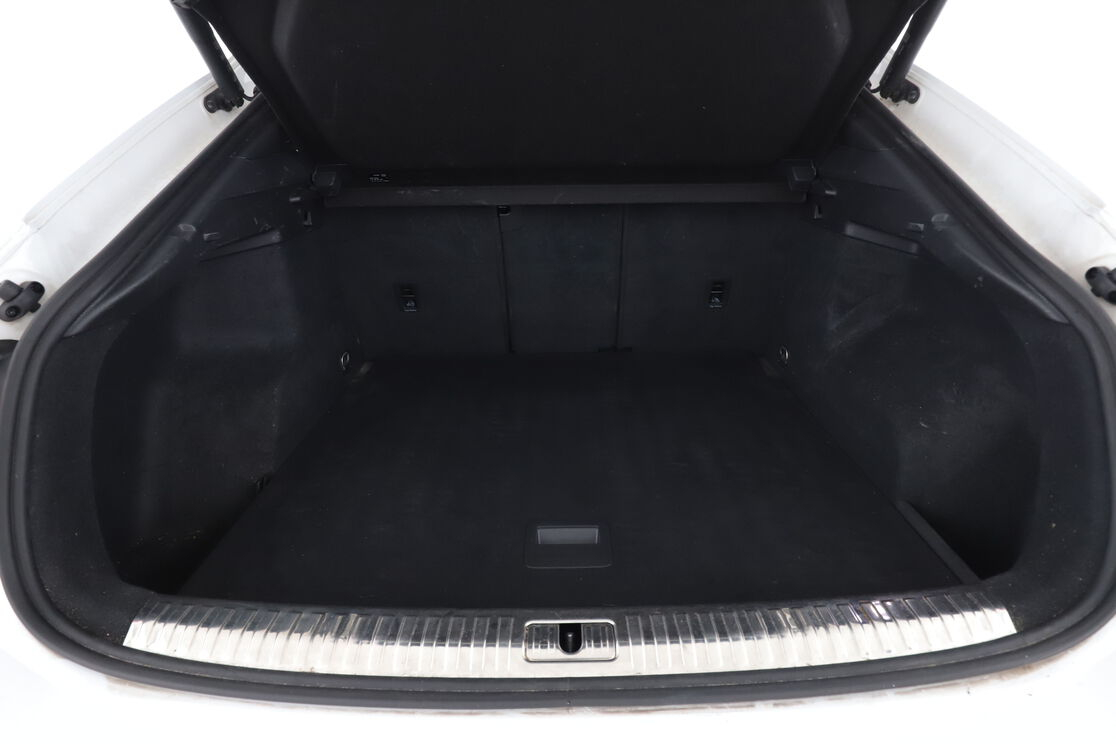 Audi Q3 Sportback 35 TDI S Line S Tronic 7 — photo 16
