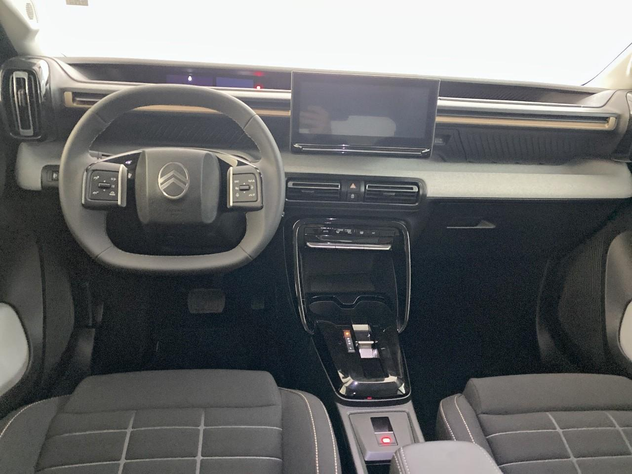 Citroën C3 Aircross hybride 145 ch aut plus — photo 8