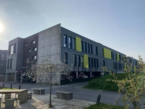 Bureaux 700 m²