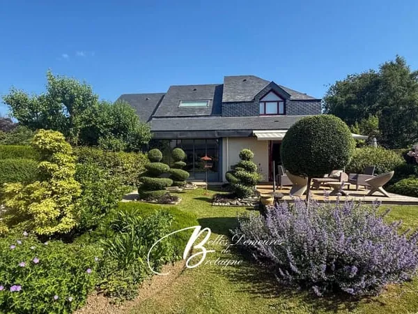 A vendre maison d'architecte au coeur de la ville, Côtes d'Armor