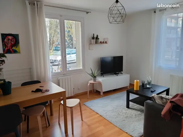 Grenoble Eaux-Claires — T3 meublé de 55 m²