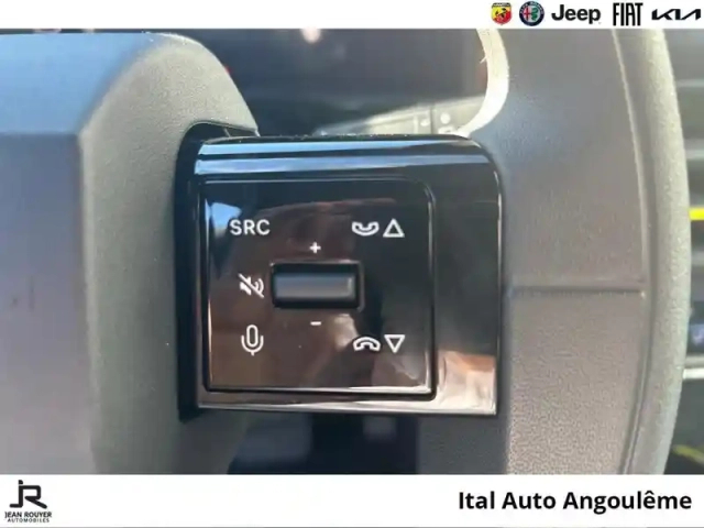 Fiat Panda grande  1.2 hybrid turbo 110ch icône edct6 — photo 13