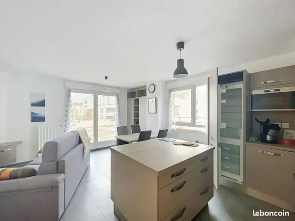 T2-43m²-MEUBLE-TERRASSE -GARAGE-69300-CALUIRE