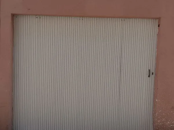 Loue garage a carpentras