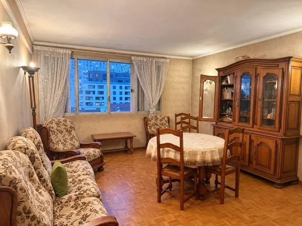 135 Avenue AGENT SARRE