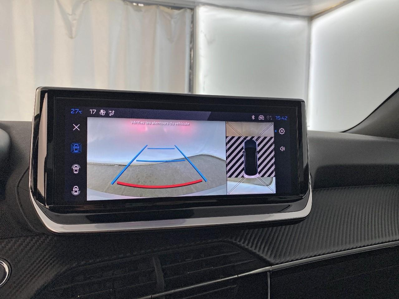 Peugeot 2008 hybrid 145 ch e-dcs6 allure — photo 17