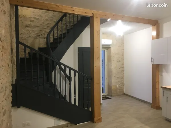 Maison T2 avec cours
