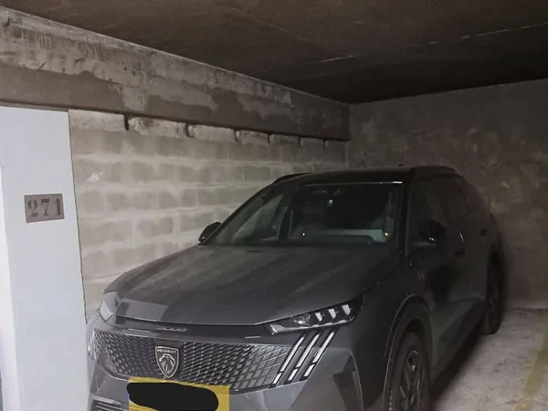 Parking 12 m²