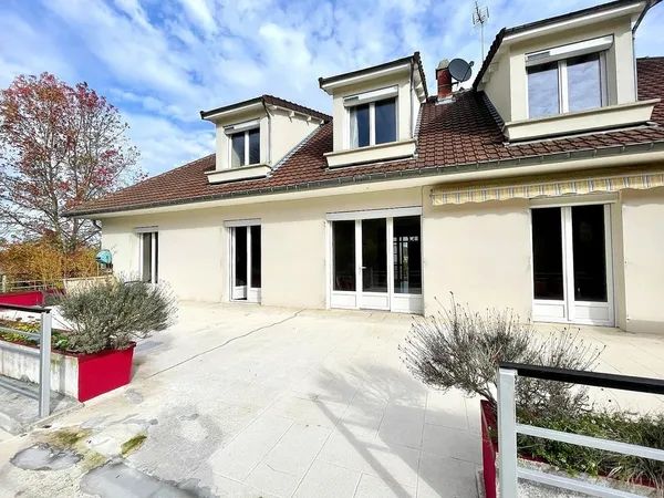 Maison de luxe 7 pièces 262 m²