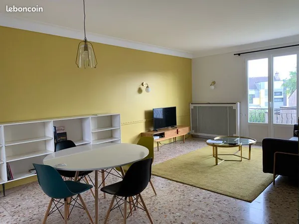 1 chambre dans 1 collocation de 3 personnes