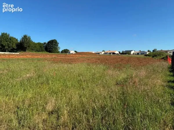 Terrain 484 m²