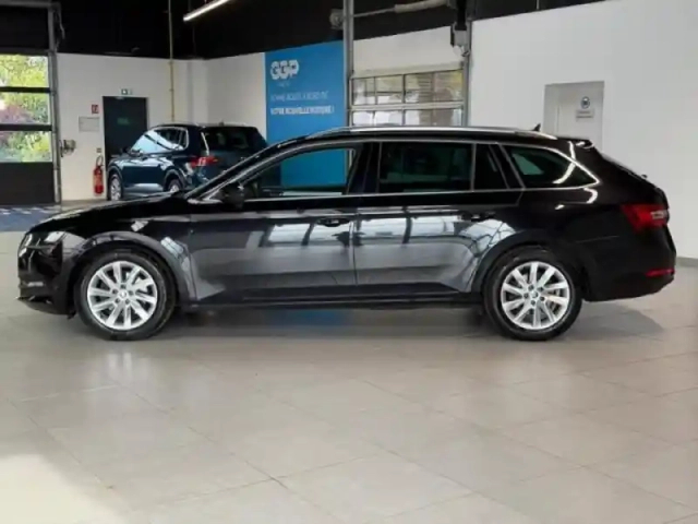 Skoda Superb combi 2.0 tdi 150ch scr business dsg7 — photo 8