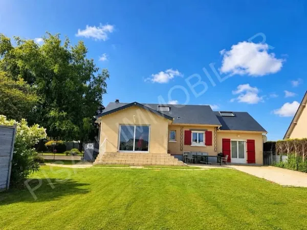 Maison 9 pièces 177 m²