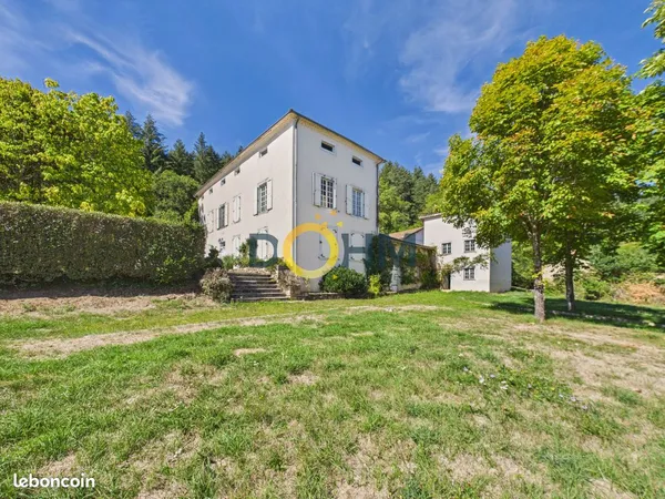 Propriété 14 pièces 426 m²