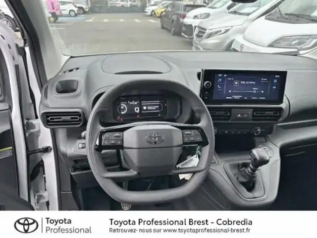 Toyota Proace city long 130 d-4d start mc24 — photo 9