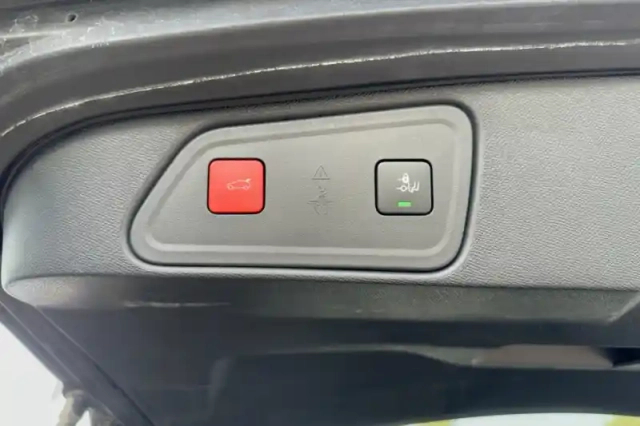 Peugeot 3008 puretech 130ch s&amp;s eat8 — photo 12
