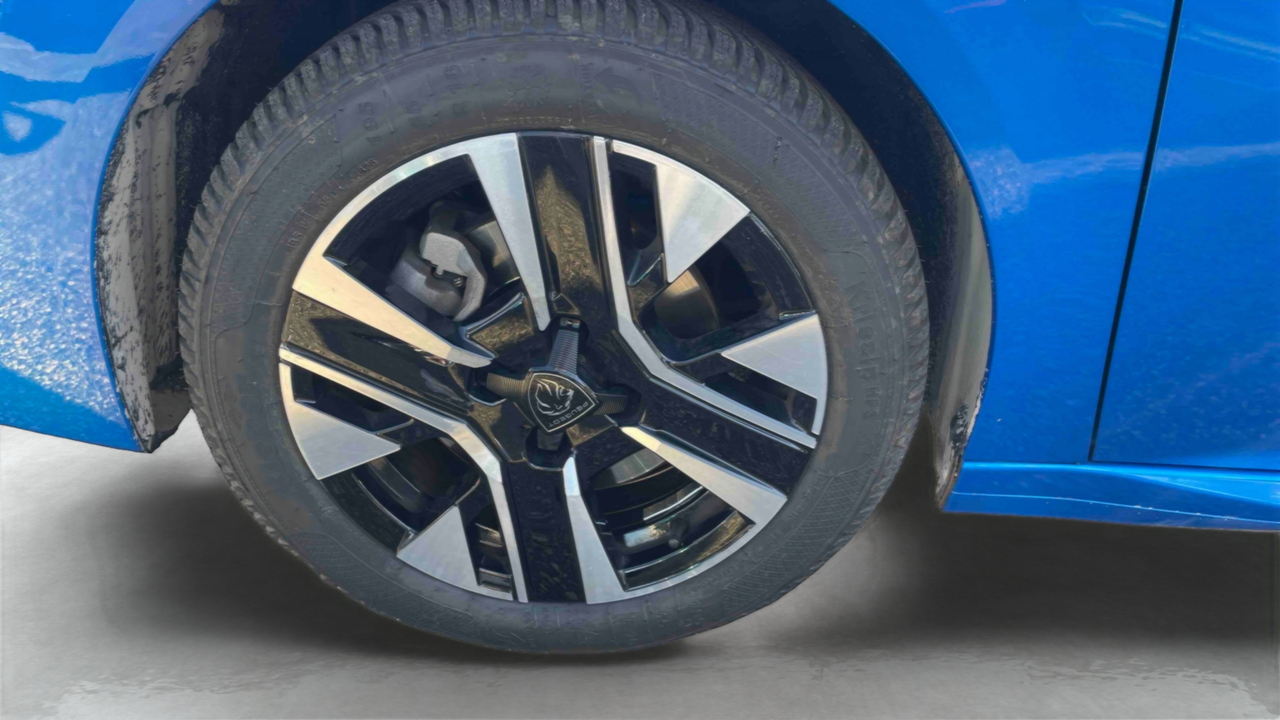 Peugeot 208 100 S&amp;S BVM6 — photo 14