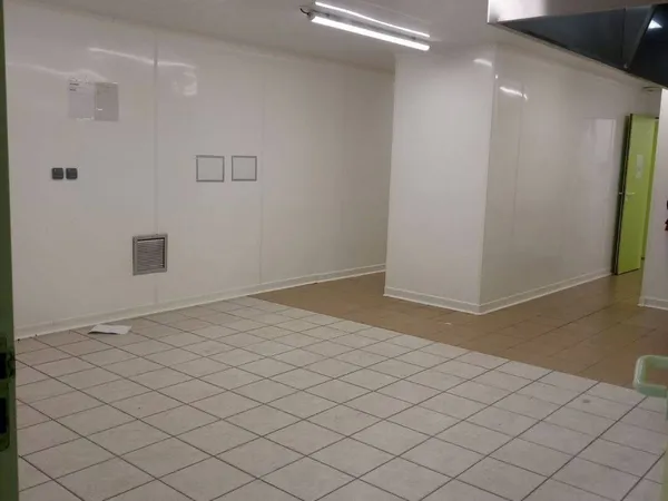 Bureaux 1 pièce 130 m²
