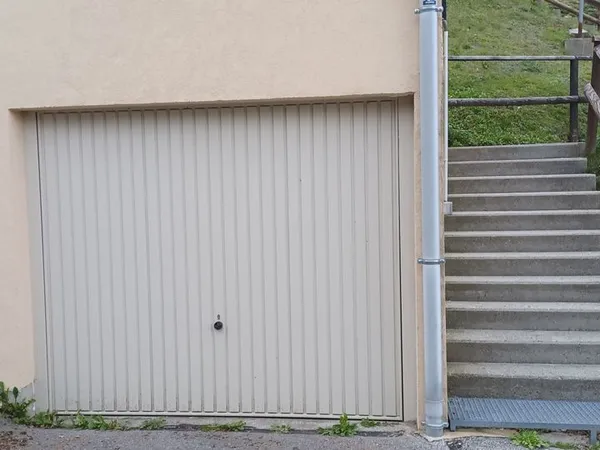Garage à louer