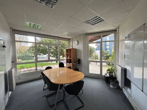 Bureaux 134 m²