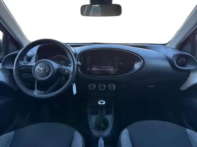 Toyota Aygo X 1.0 vvt-i 72ch dynamic — photo 8