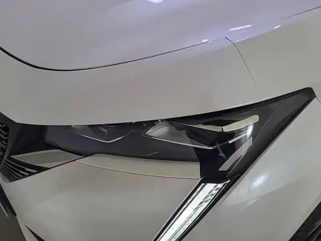 Peugeot 308 phev 225 e-eat8 — photo 19