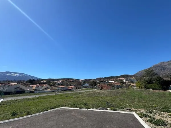 Terrain 502 m²