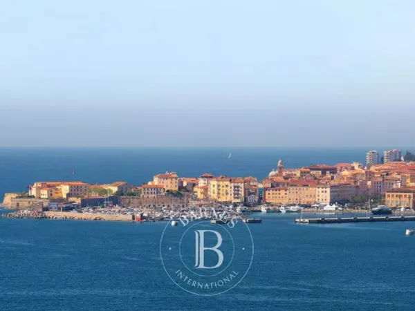 Ajaccio, Exclusivité, Penthouse type T4, 3 chambres vue panorami