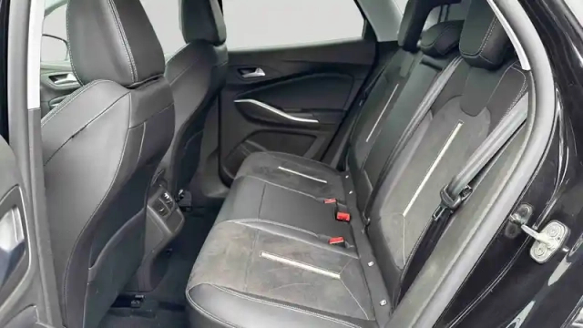 Opel Grandland hybrid 300 ch awd bva8 — photo 51