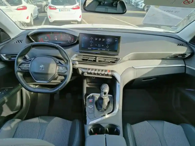 Peugeot 3008 1.5 bluehdi 130ch s&amp;s allure — photo 3