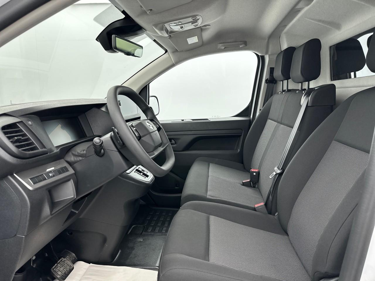 Opel Vivaro fourgon fgn taille m bluehdi 180 s&s eat8 — photo 9
