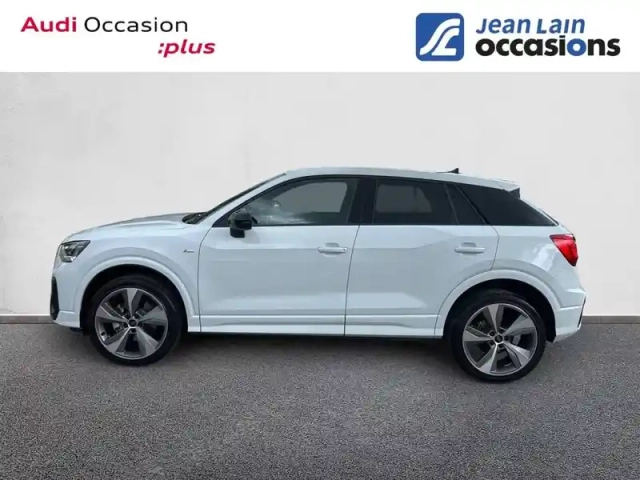 Audi Q2 35 tfsi 150 s tronic 7 — photo 8