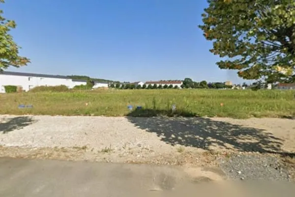 Terrain 322 m²