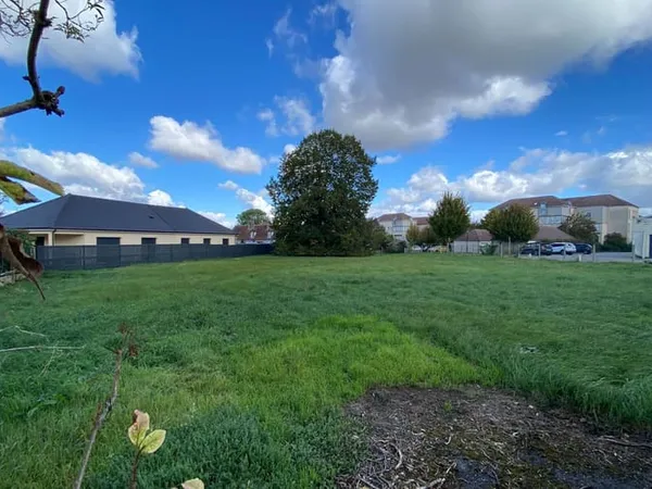 Terrain 1364 m²