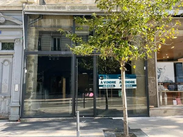 EMPLACEMENT N°1. 7 RUE MICHELET