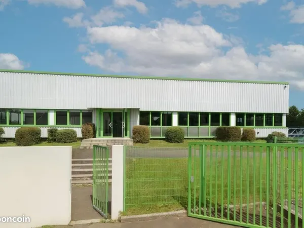 Local d'activité 2 970 m²