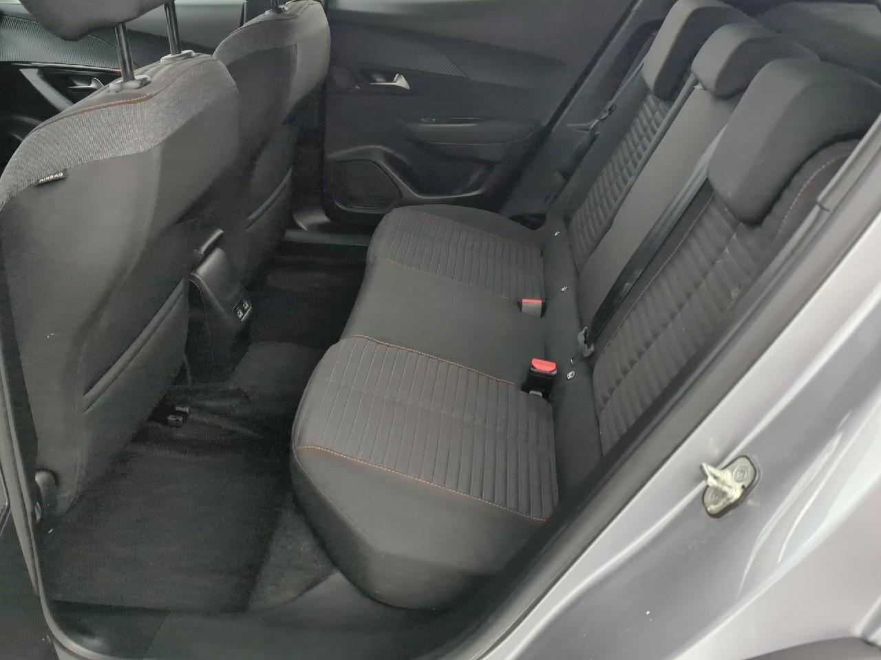Peugeot 2008 electrique 136 ch active pack — photo 10