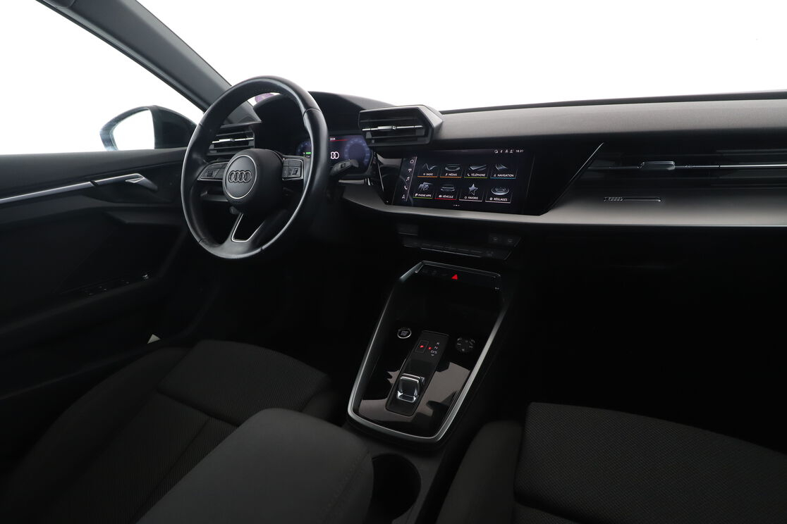 Audi A3 Sportback 45 TFSIe Competition S Tronic — photo 12