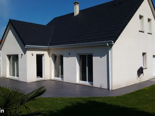 MAISON T6 à louer